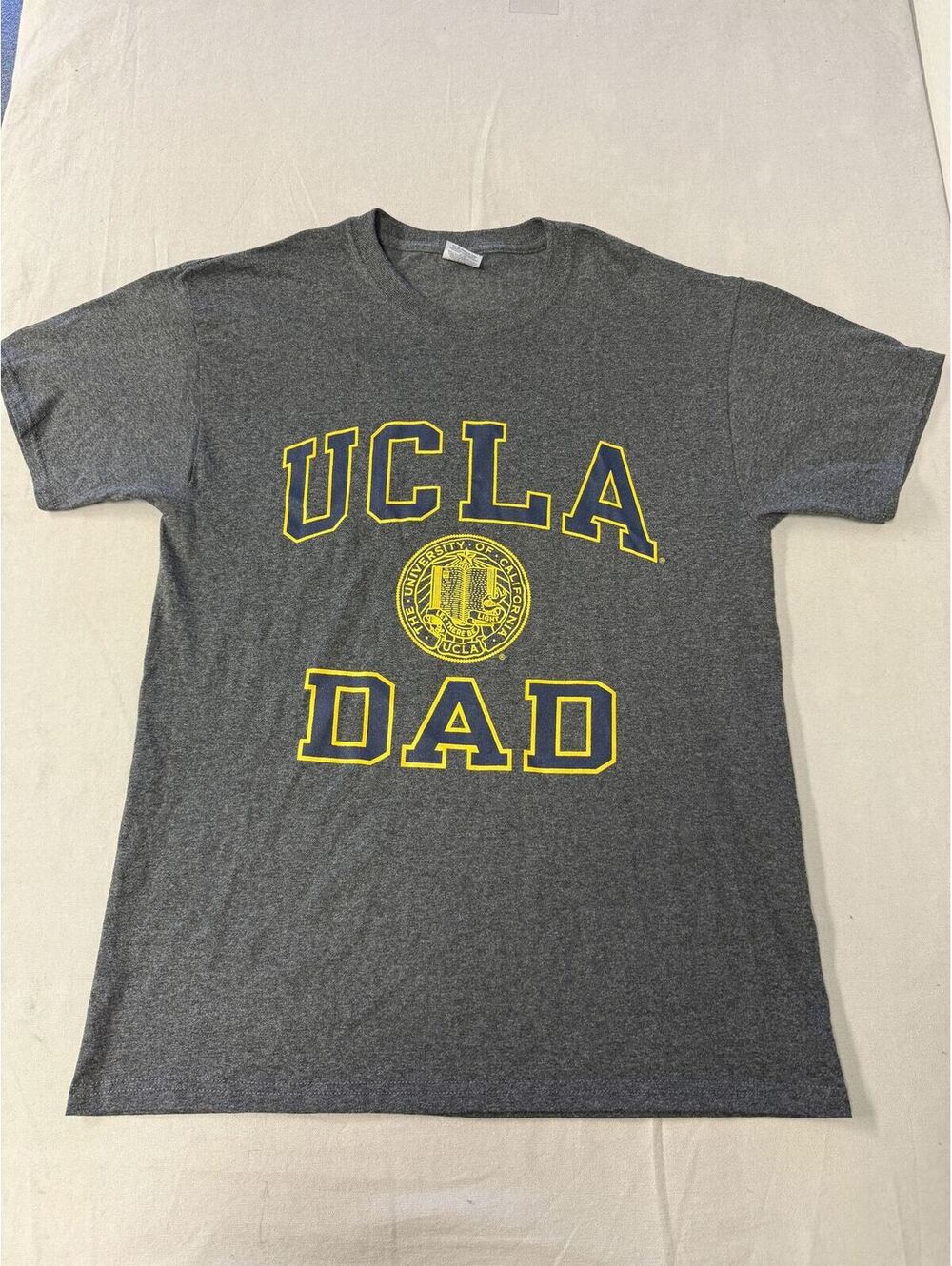 UCLA Dad Seal T-shirt Father University of California LA - M